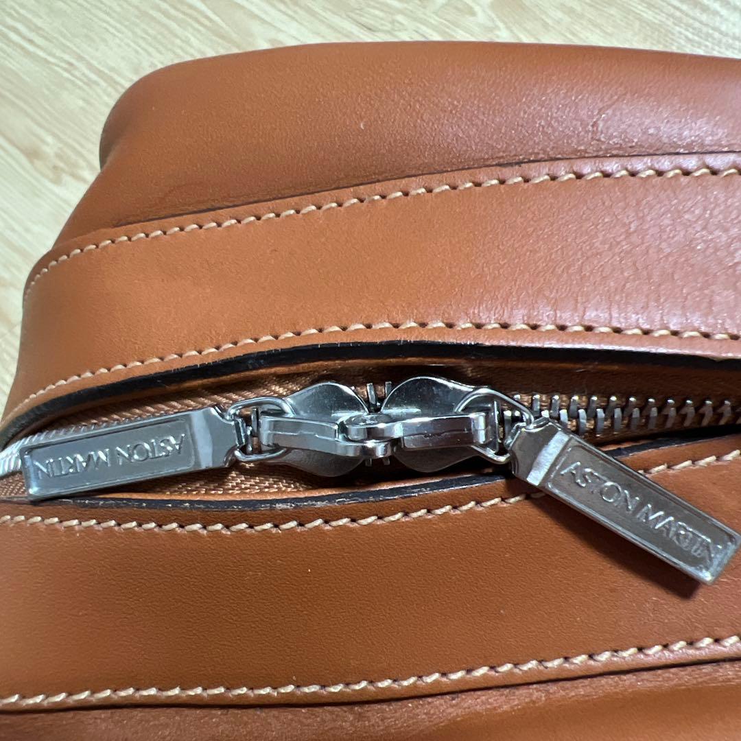 Aston Martin レトロなボストンバッグ ブラウン レザー