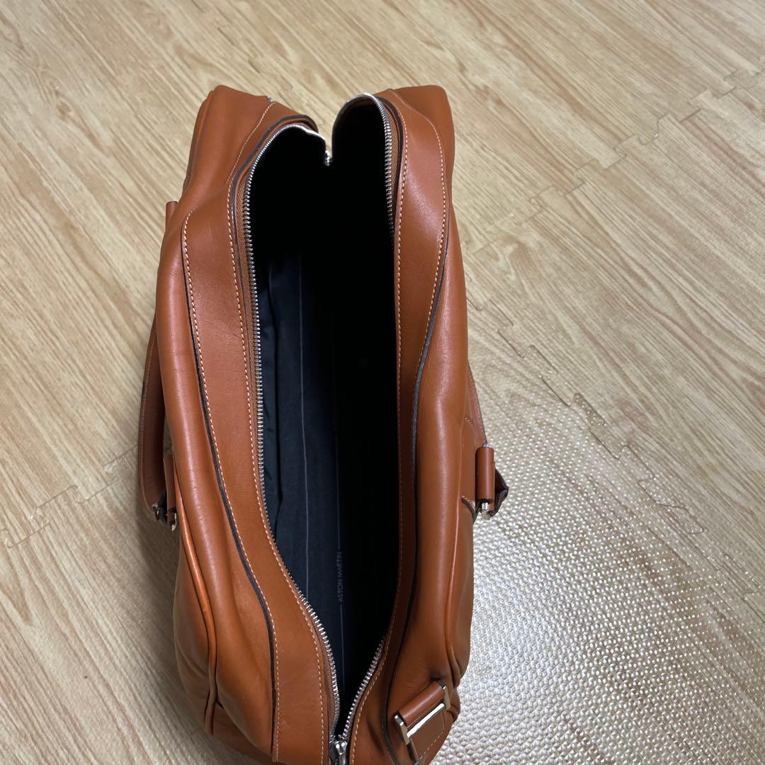 Aston Martin レトロなボストンバッグ ブラウン レザー