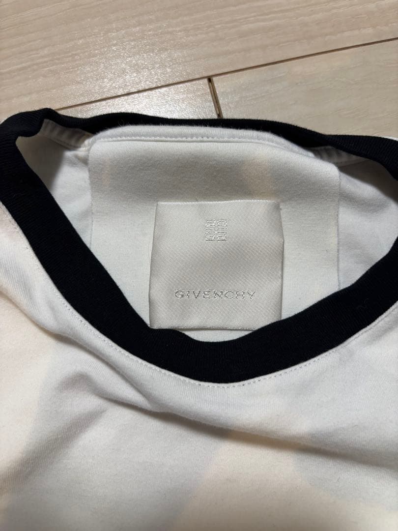 Givenchy ホワイト Tシャツ