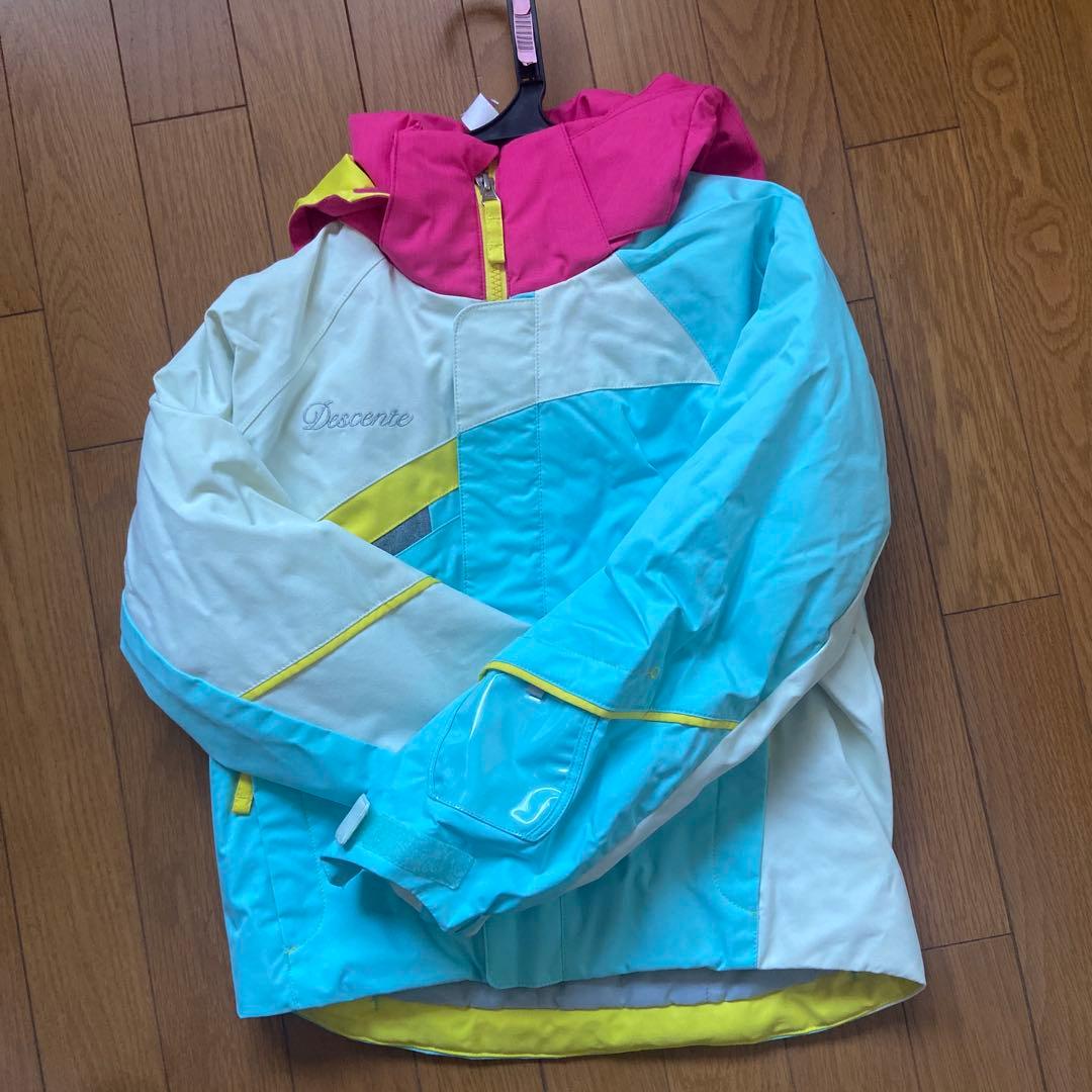 DESCENTE スキーウェア上下セット130 値引き　新春価格