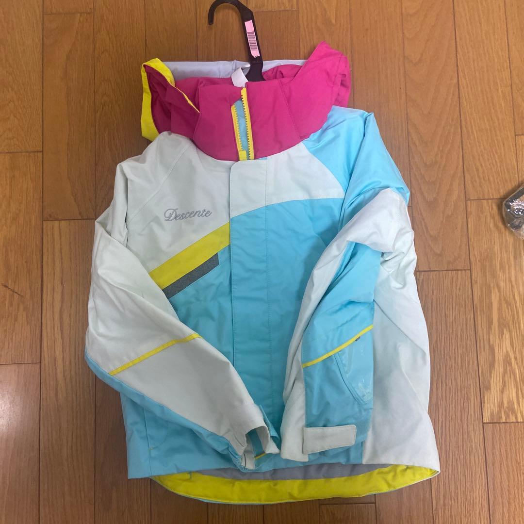 DESCENTE スキーウェア上下セット130 値引き　新春価格