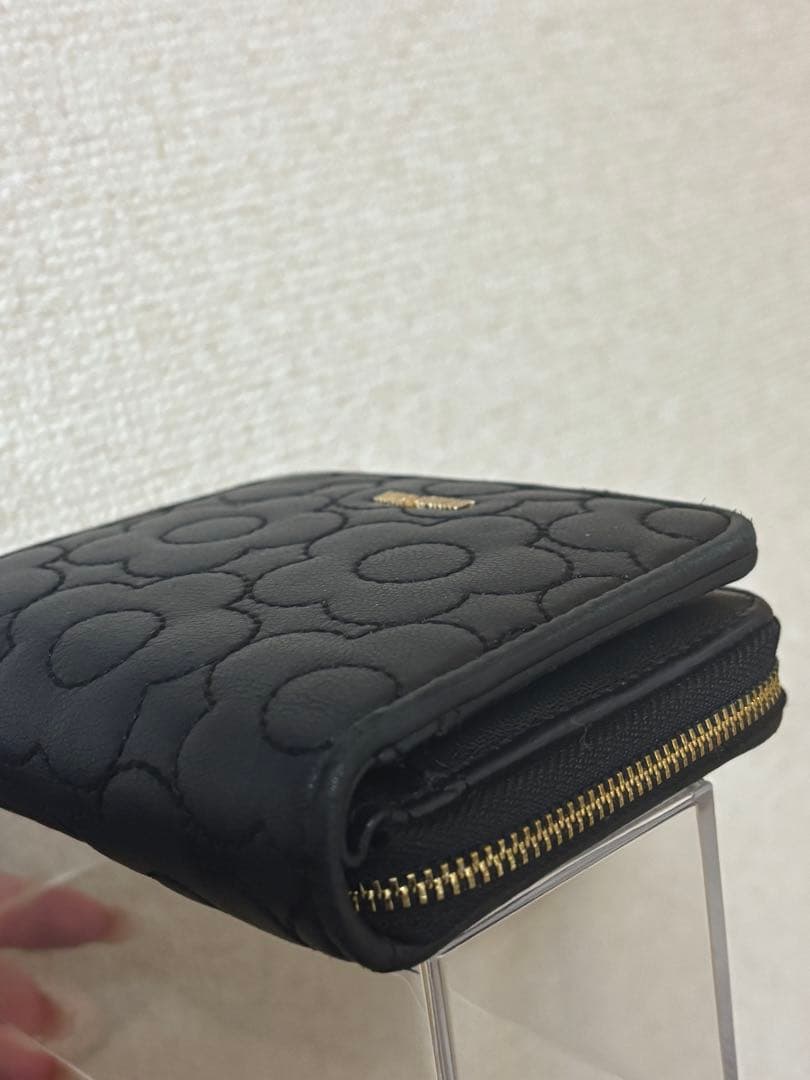n*n様 MARY QUANT ブラック 花柄 二つ折り財布