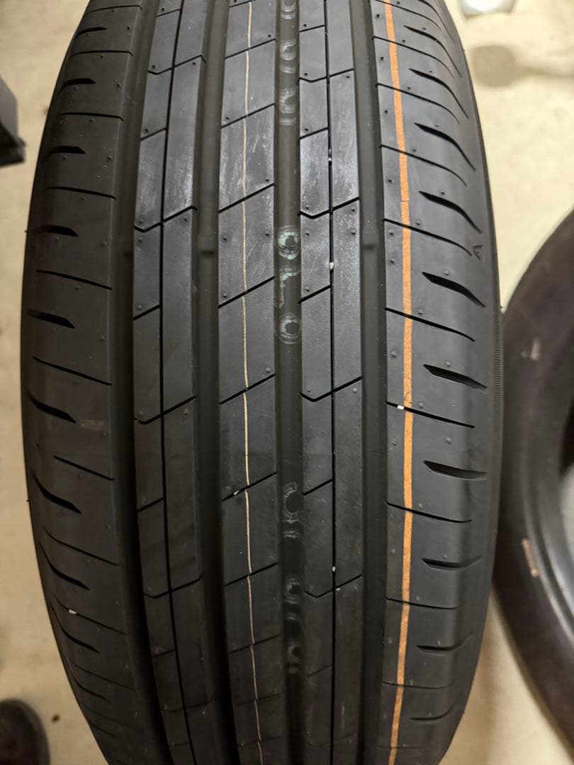 225/60/r18 40アルファード新車外し 2本セット