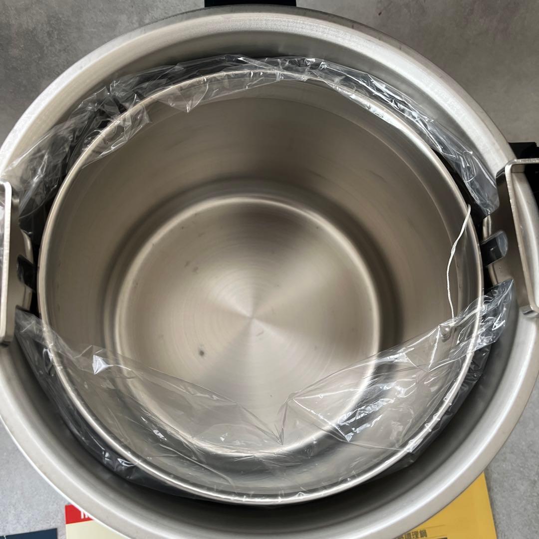 サーモス　真空保温調理鍋　シャトルシェフ　4.5L KPA-4500 未使用品