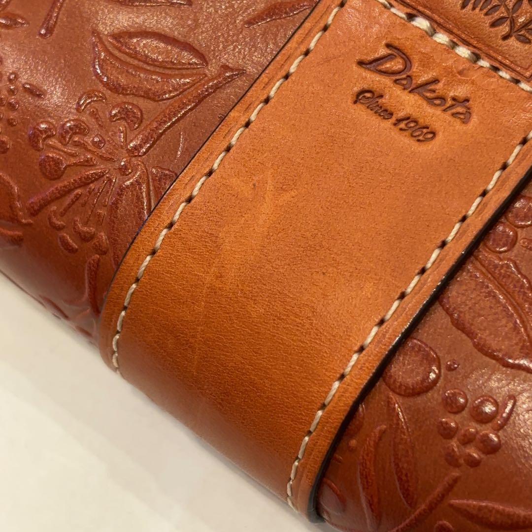 新品　ダコタ　ミモザ　二つ折り　財布　本革　オレンジ