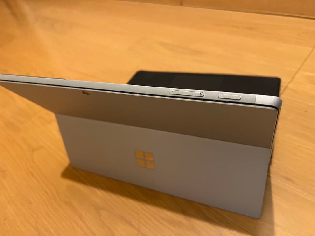 Microsoft Surface Pro7 本体