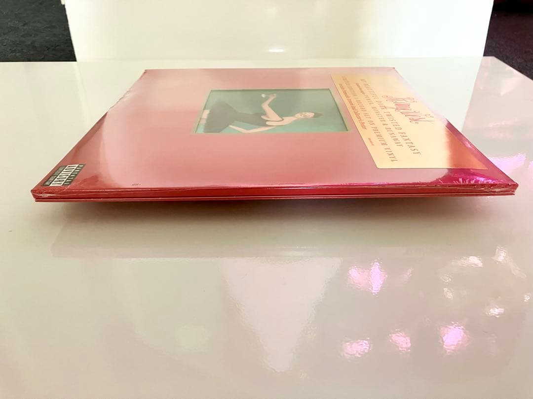 ゆ*ん様 未開封 Kanye West My Beautiful Dark 3L