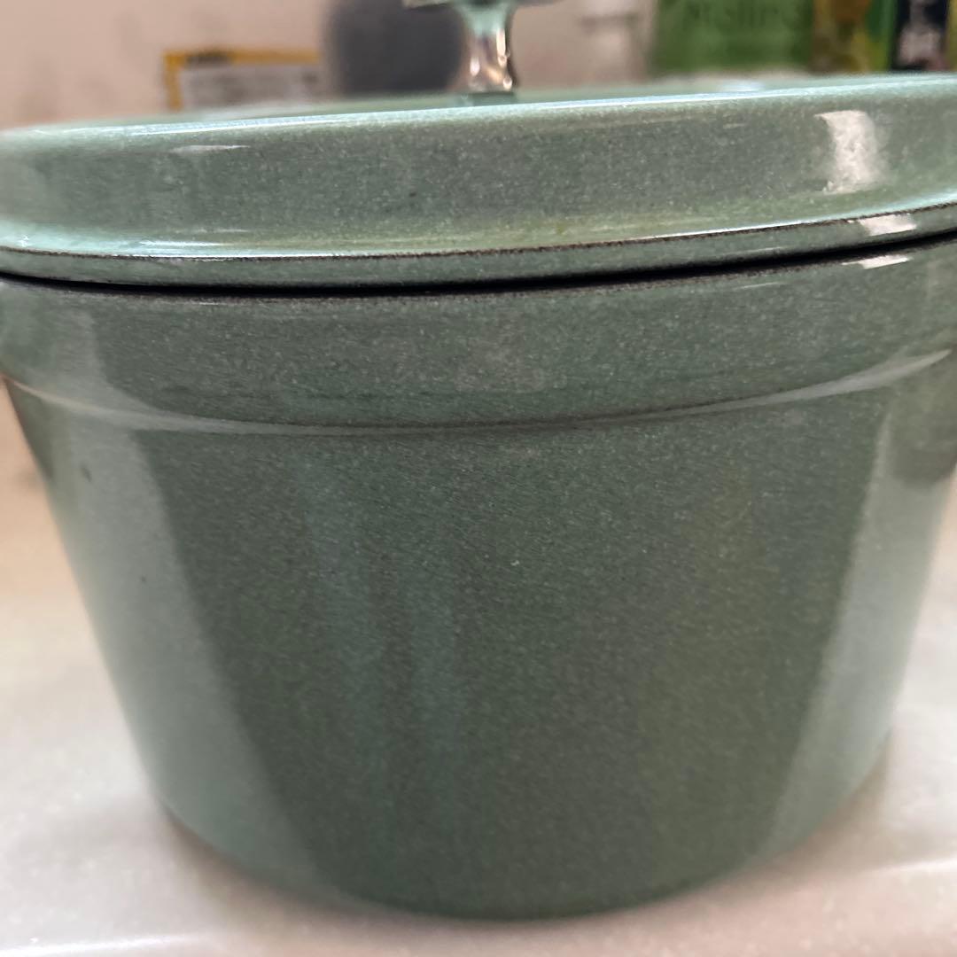 ストゥブ　STAUB LA COCOTTE ミントグリーン　ピコ・ココット