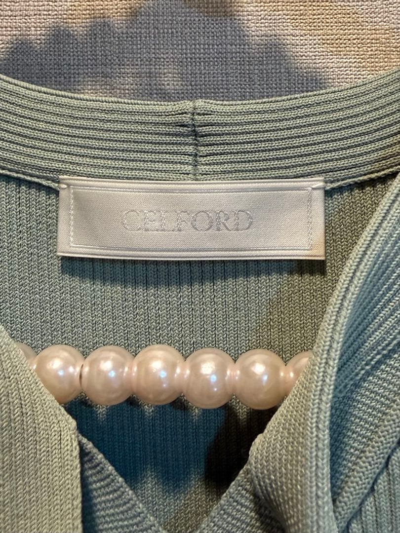 今季新作人気完売品CELFORD（セルフォード）ボウタイニットワンピース25AW