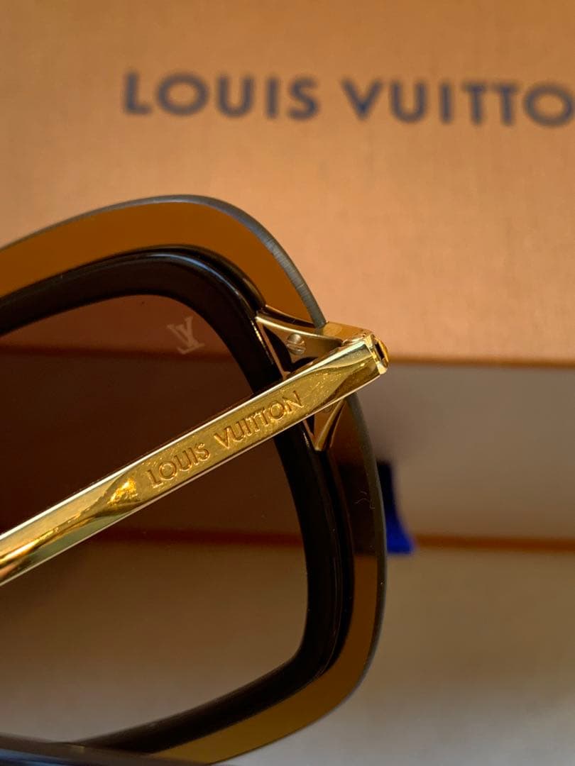 【一度使用のみ】Louis Vuitton ポピー　サングラス　フラワーモチーフ