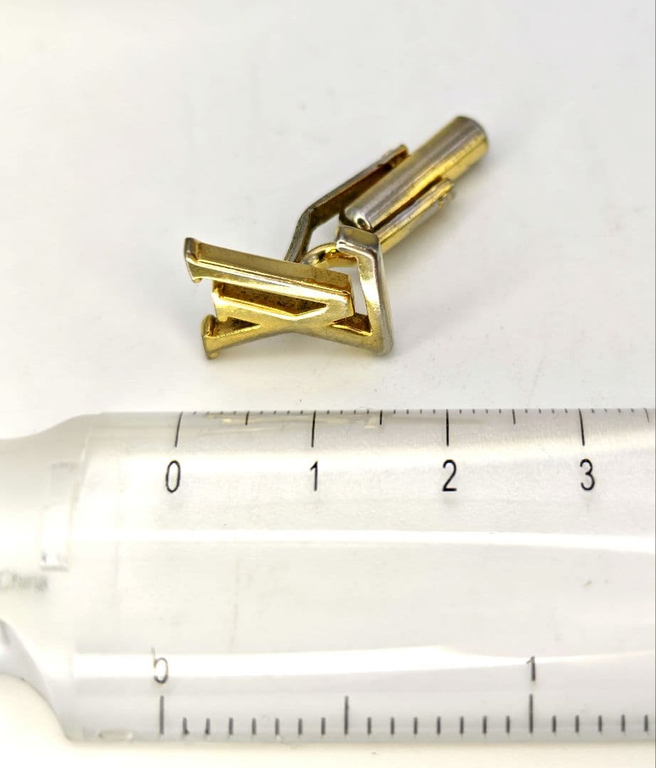 LVロゴ カフスボタン ゴールドカラー メンズ ヴィンテージ