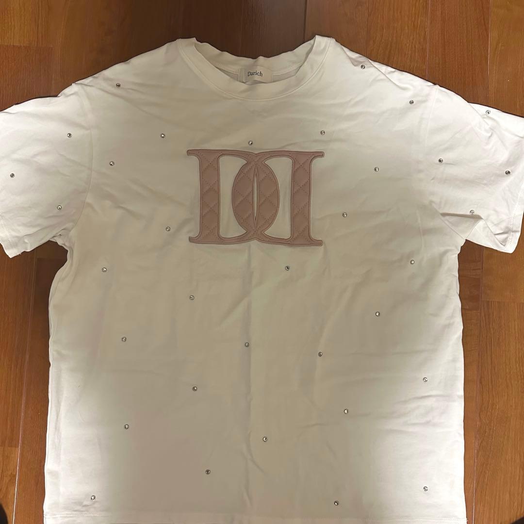 Darich ダーリッチ キルティングアップリケビジューTシャツロゴ入り