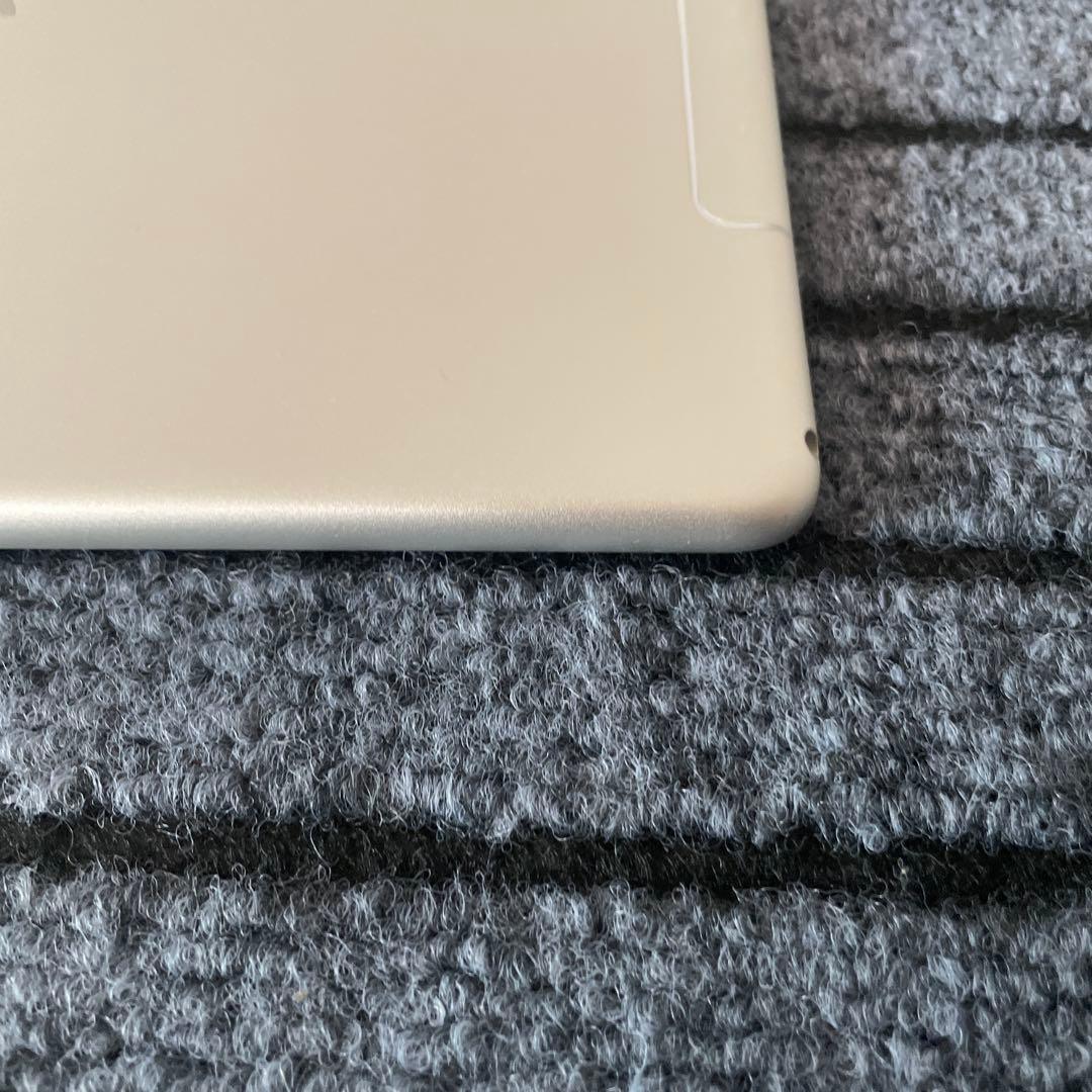 58 iPad Air3 64GB SIMフリーモデル シルバー