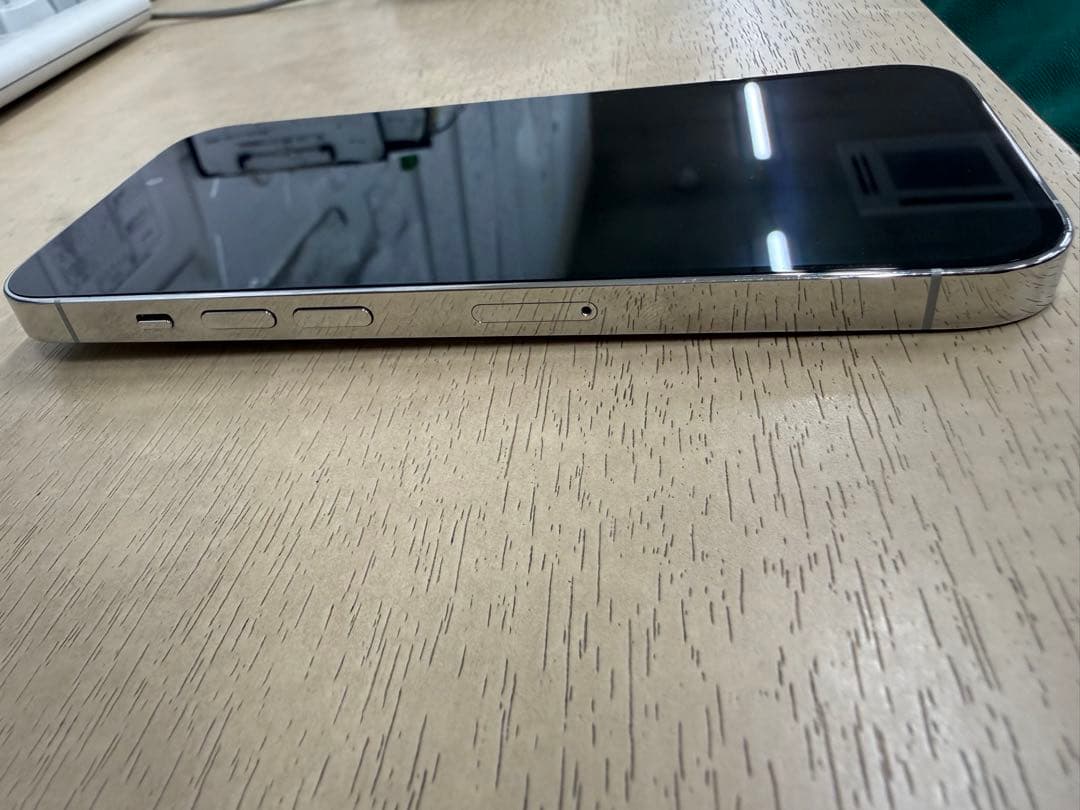 値下げ可　iPhone14pro 256GB シルバー