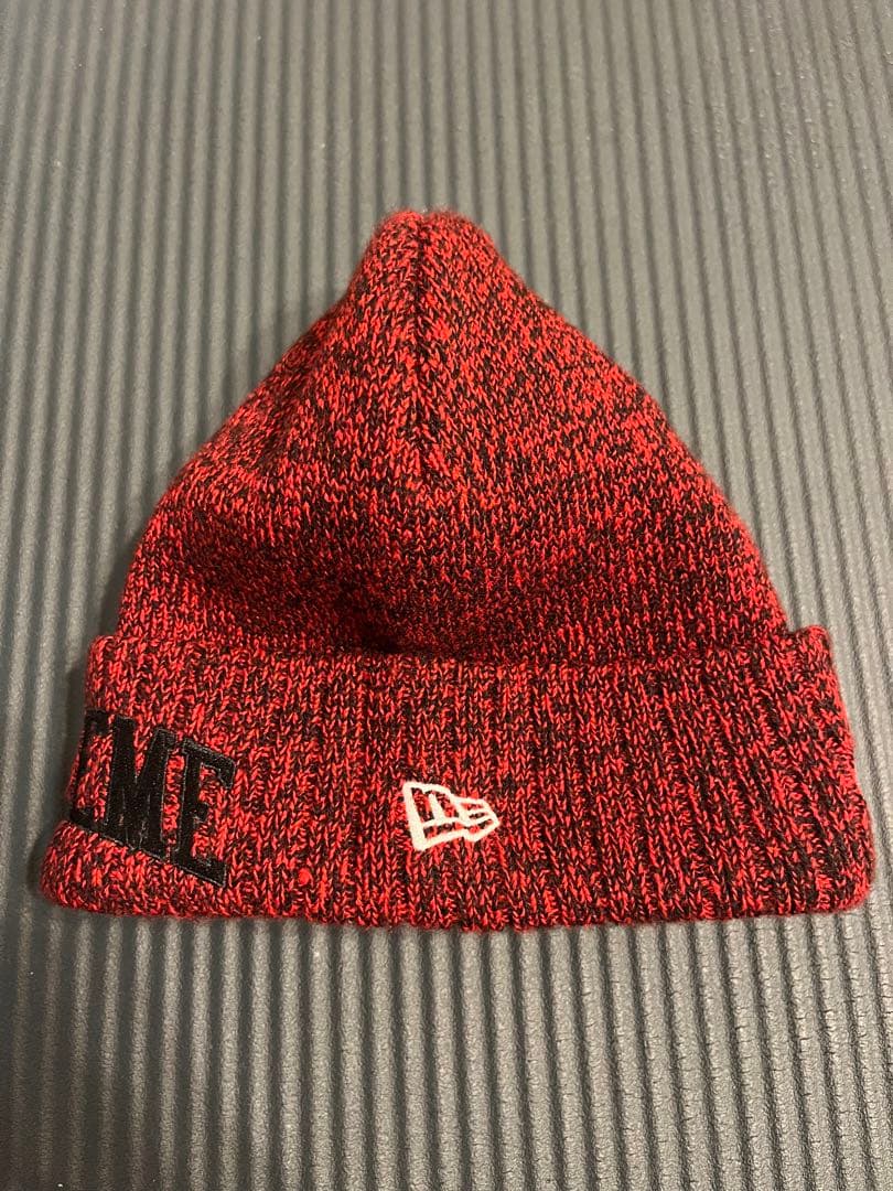 Supreme 赤色 ビーニー ニューエラ