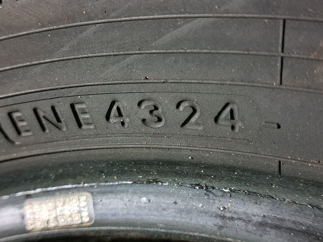 テツ　175/65R14バリ山！24年製！使用短期！横浜ig60送￥300