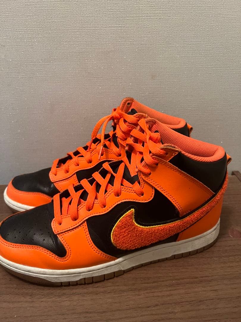 靴 Nike Dunk High UniversityChenilleSwoosh