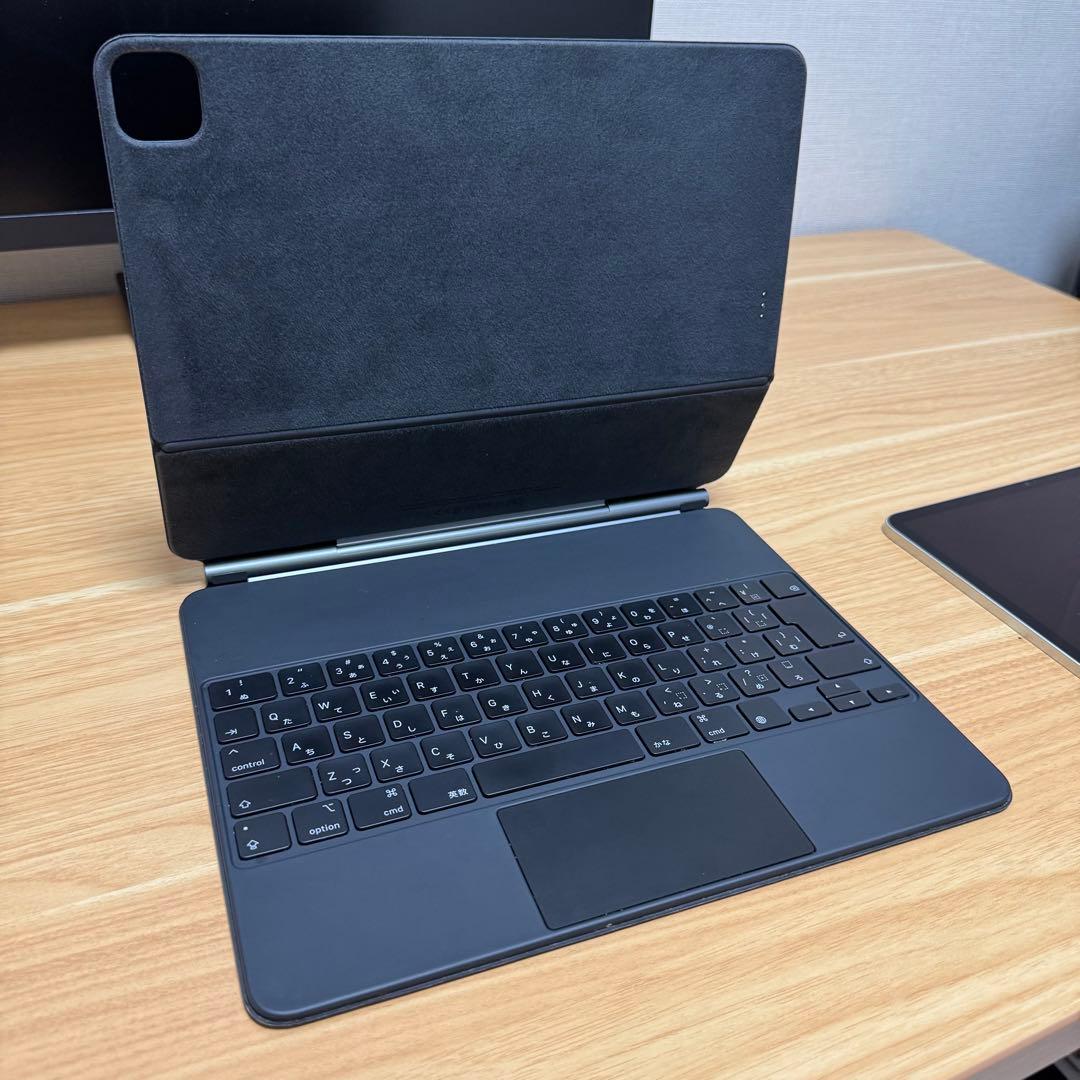 【美品】iPad Pro 12.9 第4世代 256GB キーボード付き