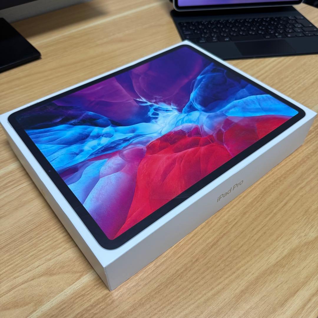 【美品】iPad Pro 12.9 第4世代 256GB キーボード付き