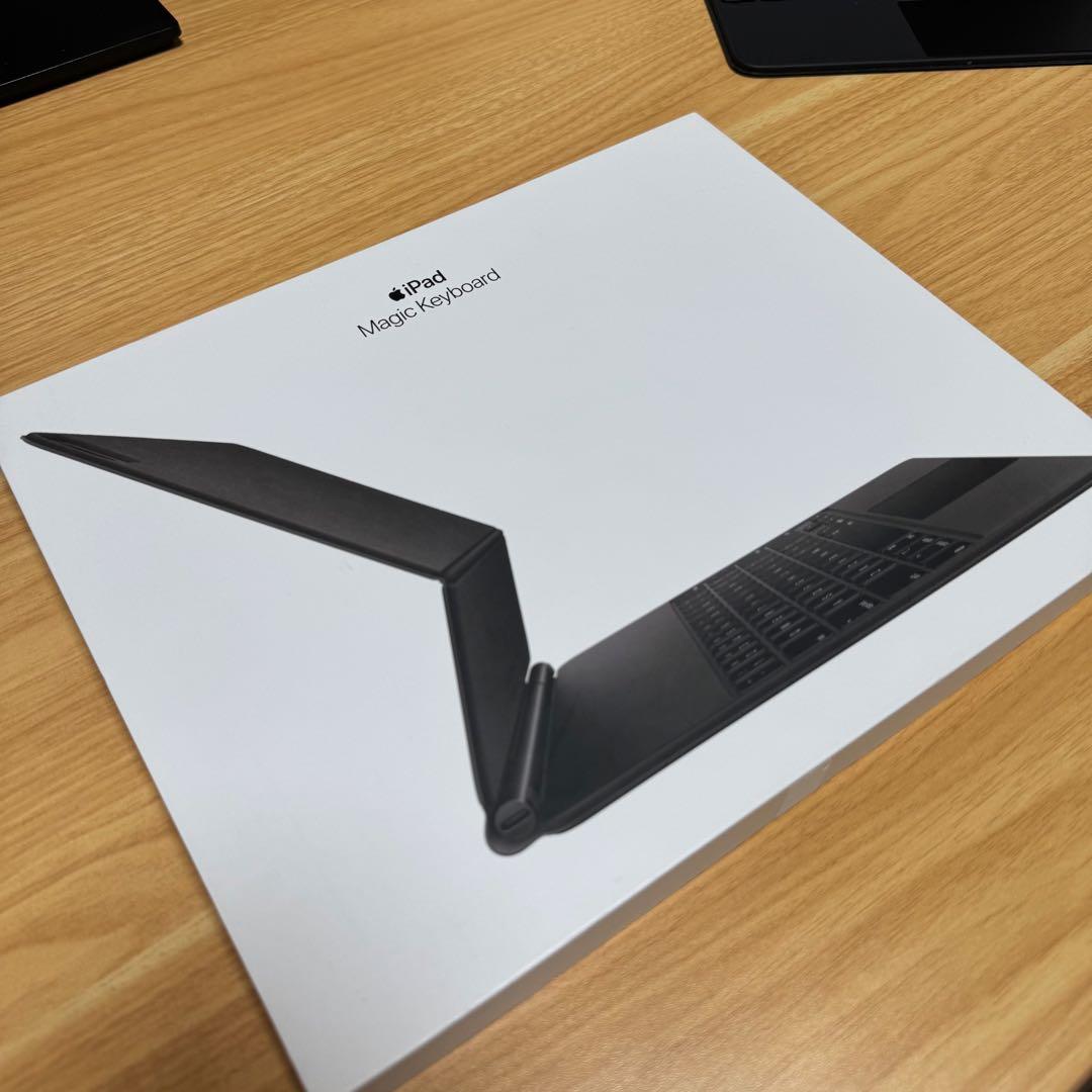 【美品】iPad Pro 12.9 第4世代 256GB キーボード付き