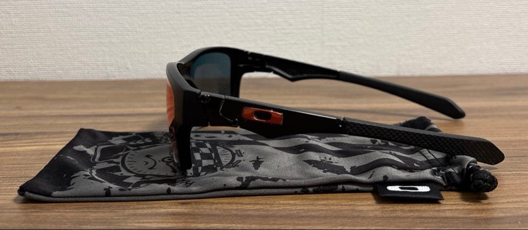 OAKLEY JUPITER SQUARED サングラス　 ケース付