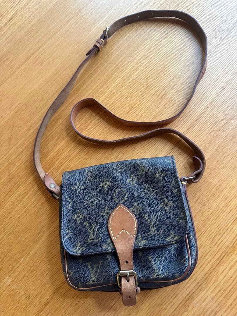 Louis Vuitton モノグラムショルダーバッグ