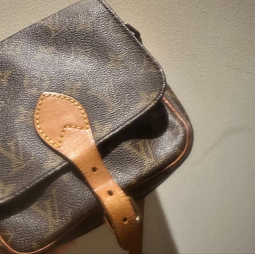 Louis Vuitton モノグラムショルダーバッグ