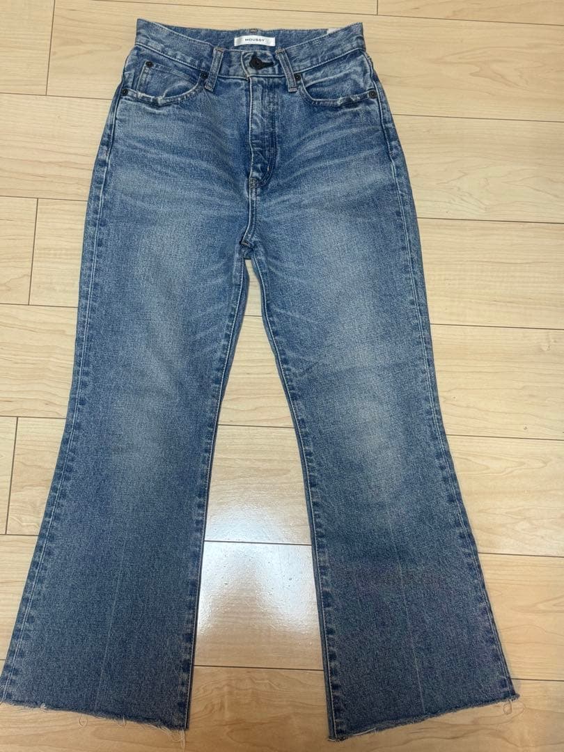 パンツ moussy MVS FLARE 25inch