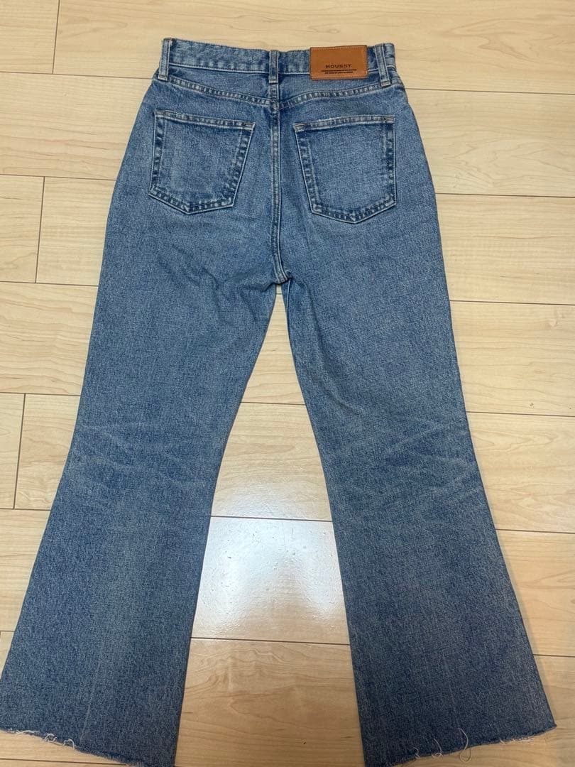 パンツ moussy MVS FLARE 25inch
