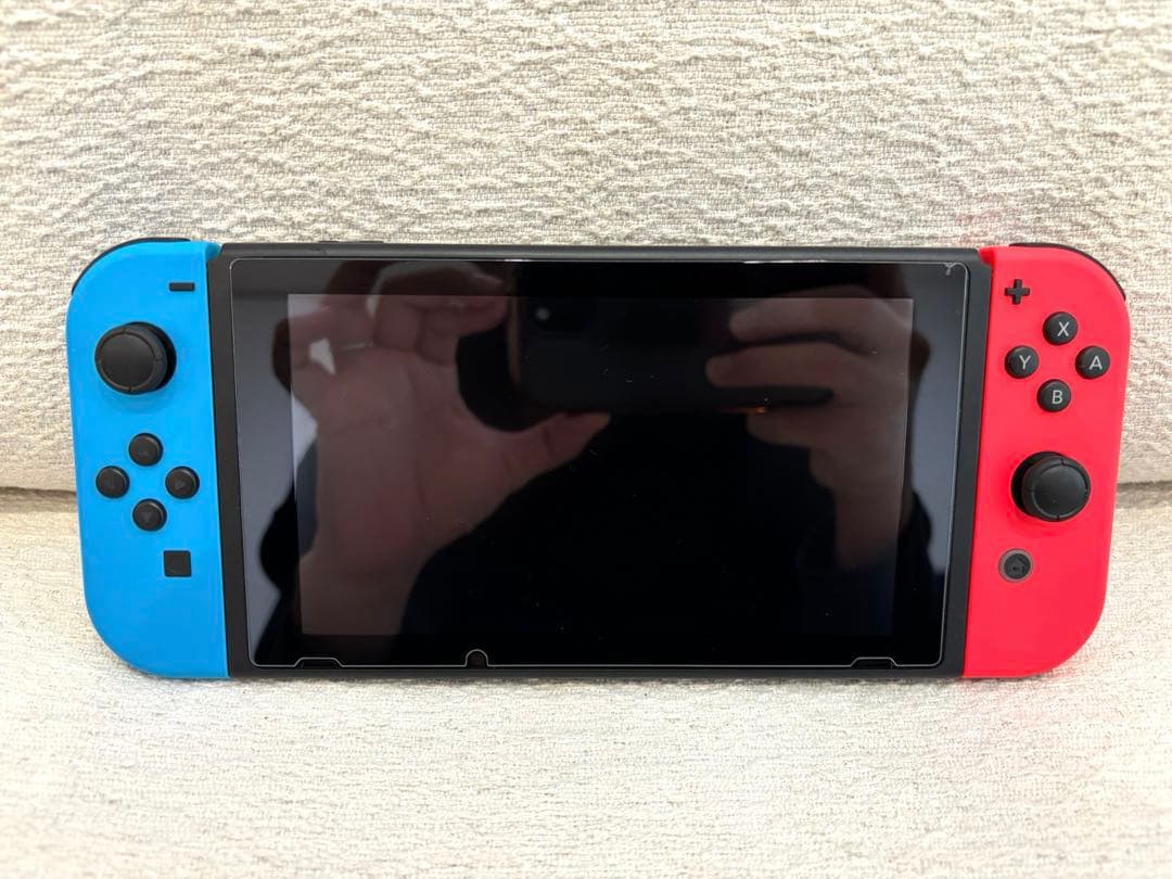 き*ょ様 Nintendo Switch 本体 青/赤