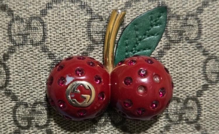 GUCCI チェリー 二つ折り財布