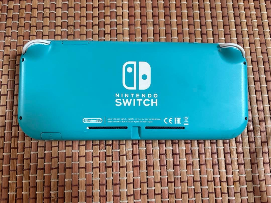 Nintendo switch lite ターコイズブルー