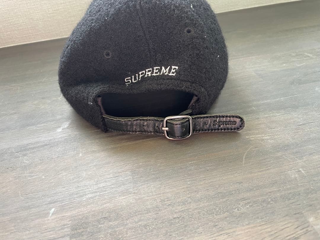 SUPREMEキャップ　ブラック
