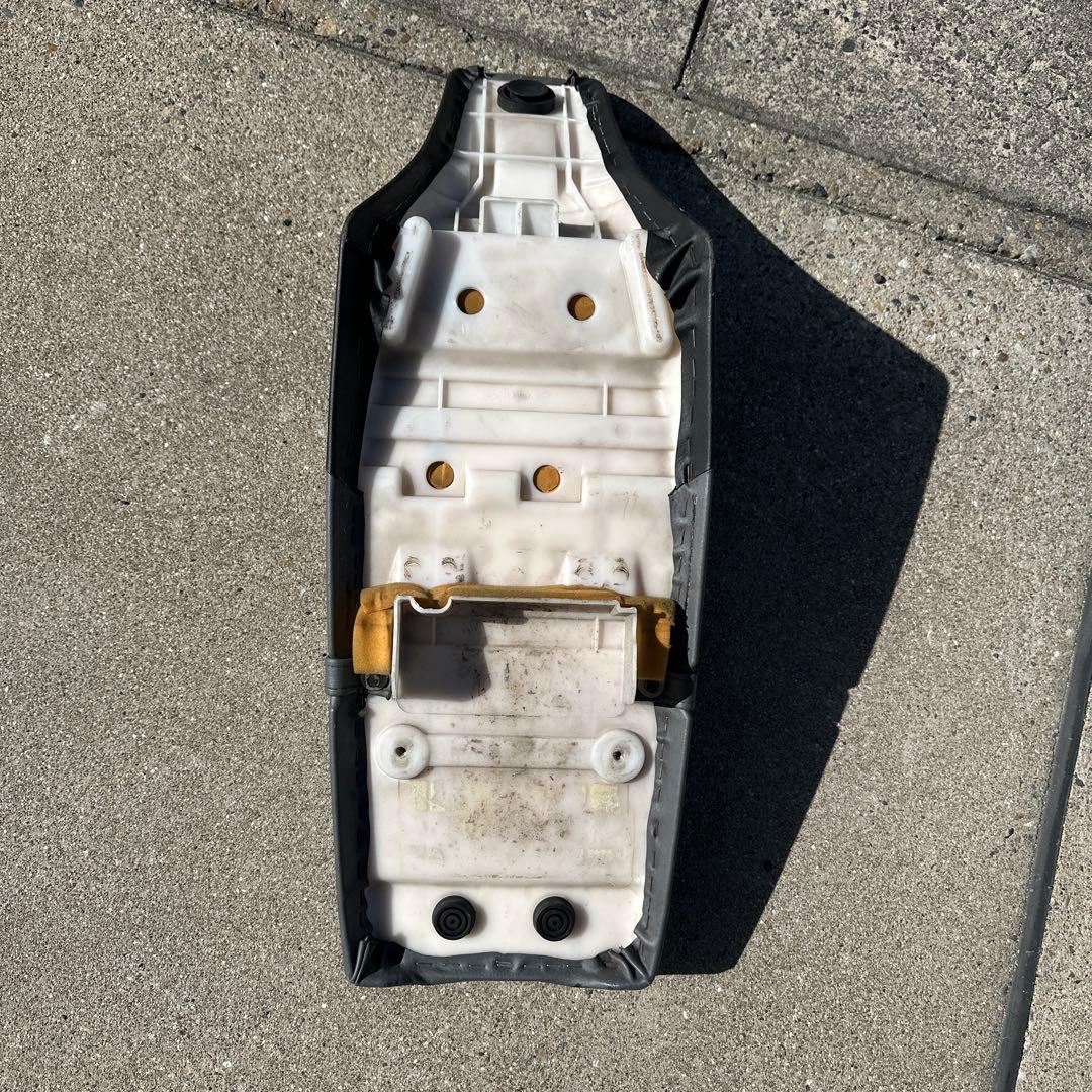 ねむさま専用　TW200シート 純正