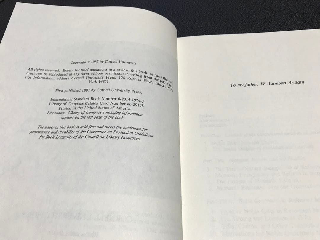 洋書 Sword, Miter, and Cloister Nobility and