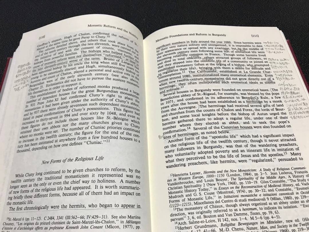 洋書 Sword, Miter, and Cloister Nobility and