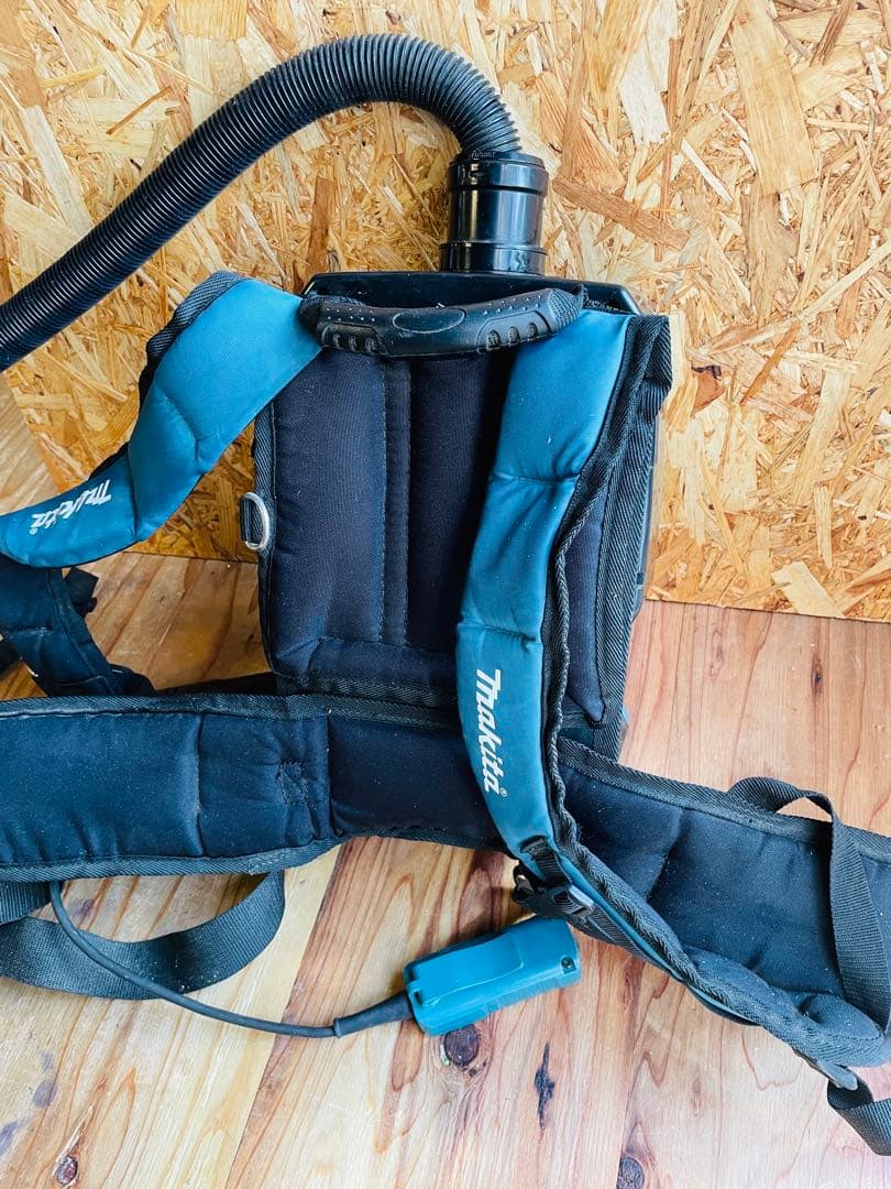 Makita HEPA 36V 背負い式掃除機　VC261Ｄ