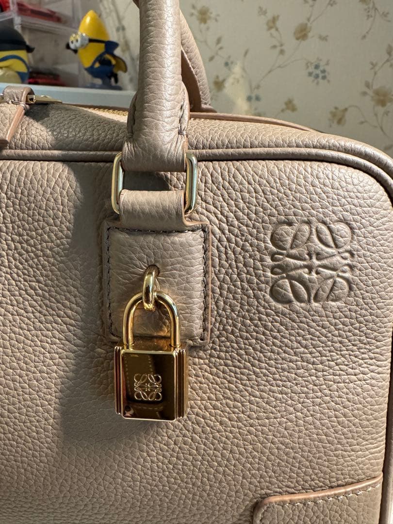 LOEWE ベージュ アマソナ23