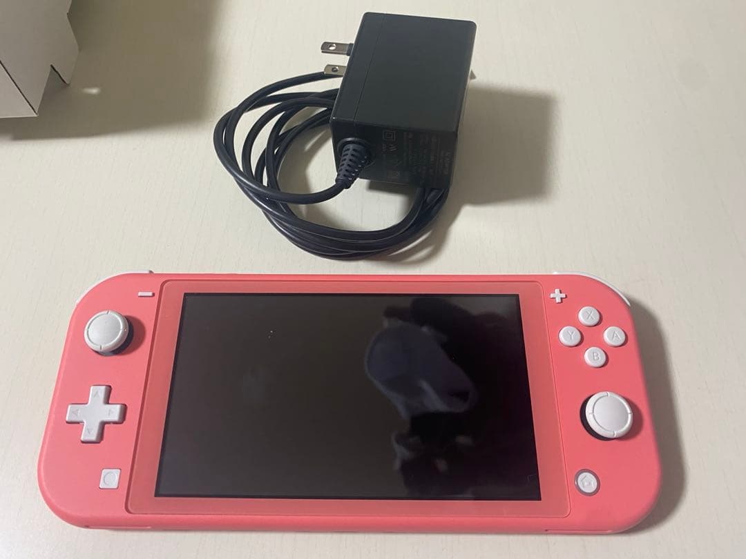 【美品】Nintendo Switch Lite ピンク 充電器付き