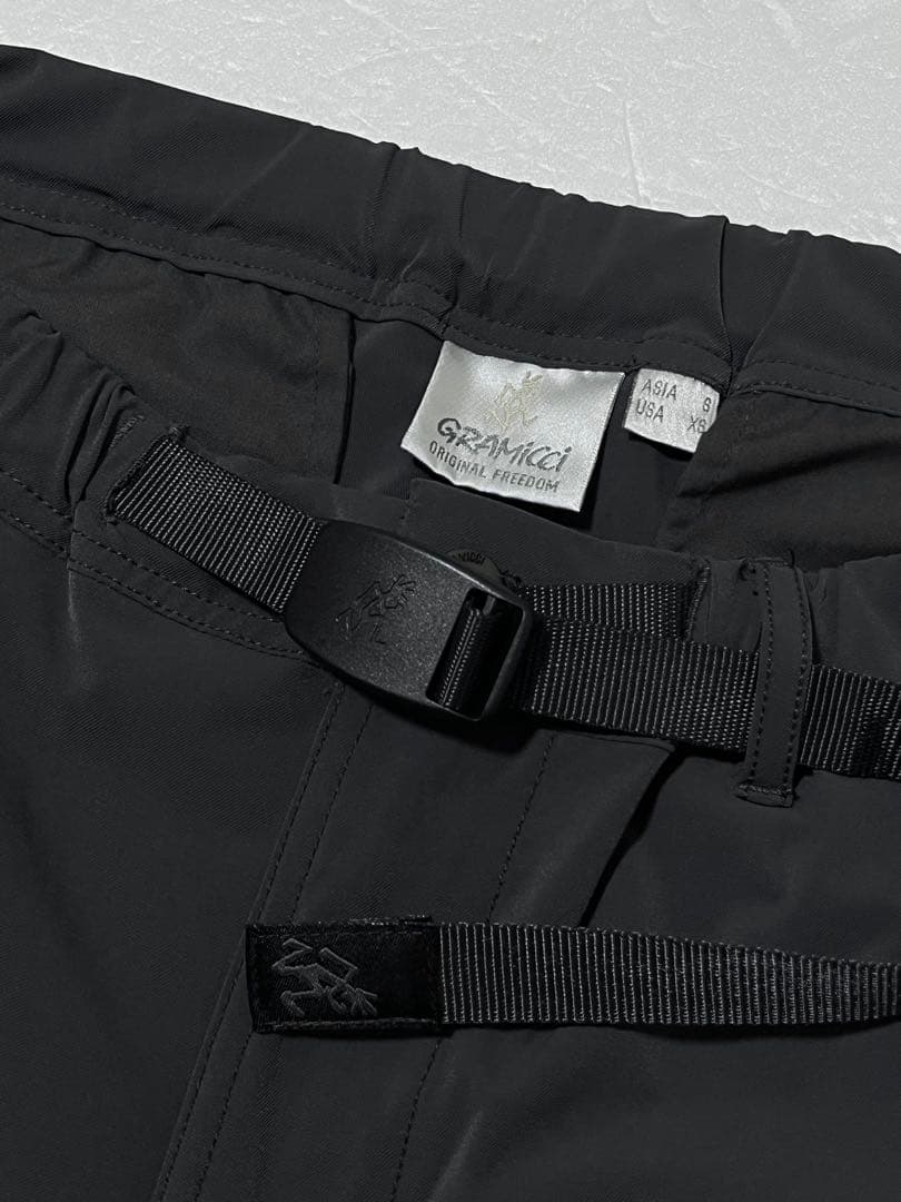 アーバンリサーチ 別注 GRAMICC SOLOTEXドライタッチギャバパンツ