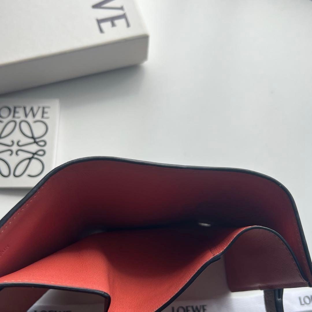 230 美品 LOEWE ロエベ 3つ折り財布