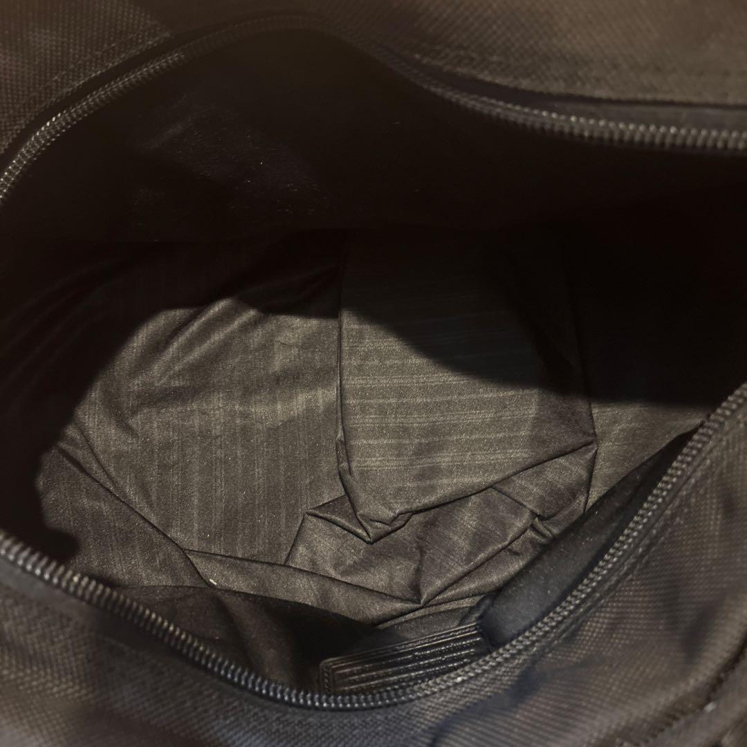 TUMI スポーツダッフル ボストンバック　22150DH