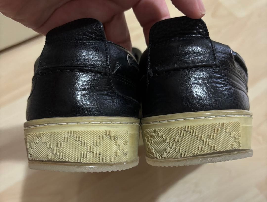 GUCCI ブラック レザー デッキシューズ