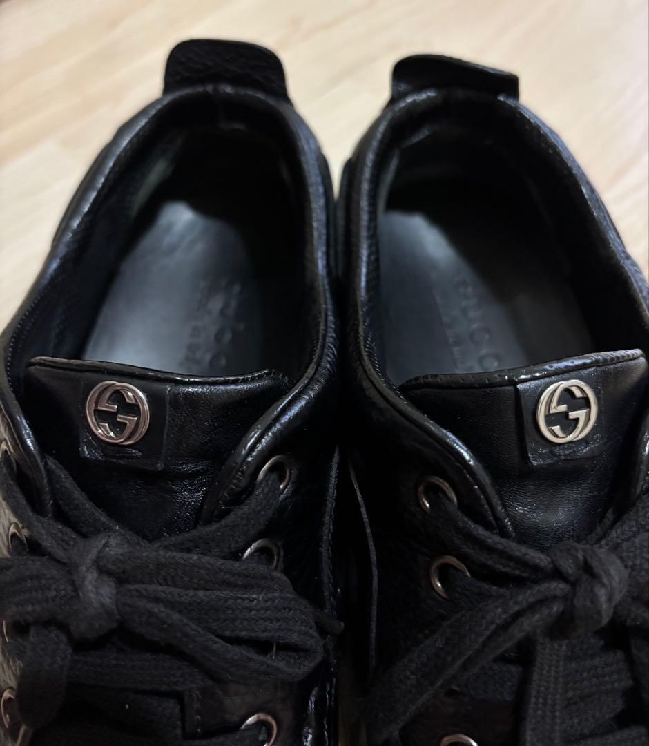 GUCCI ブラック レザー デッキシューズ
