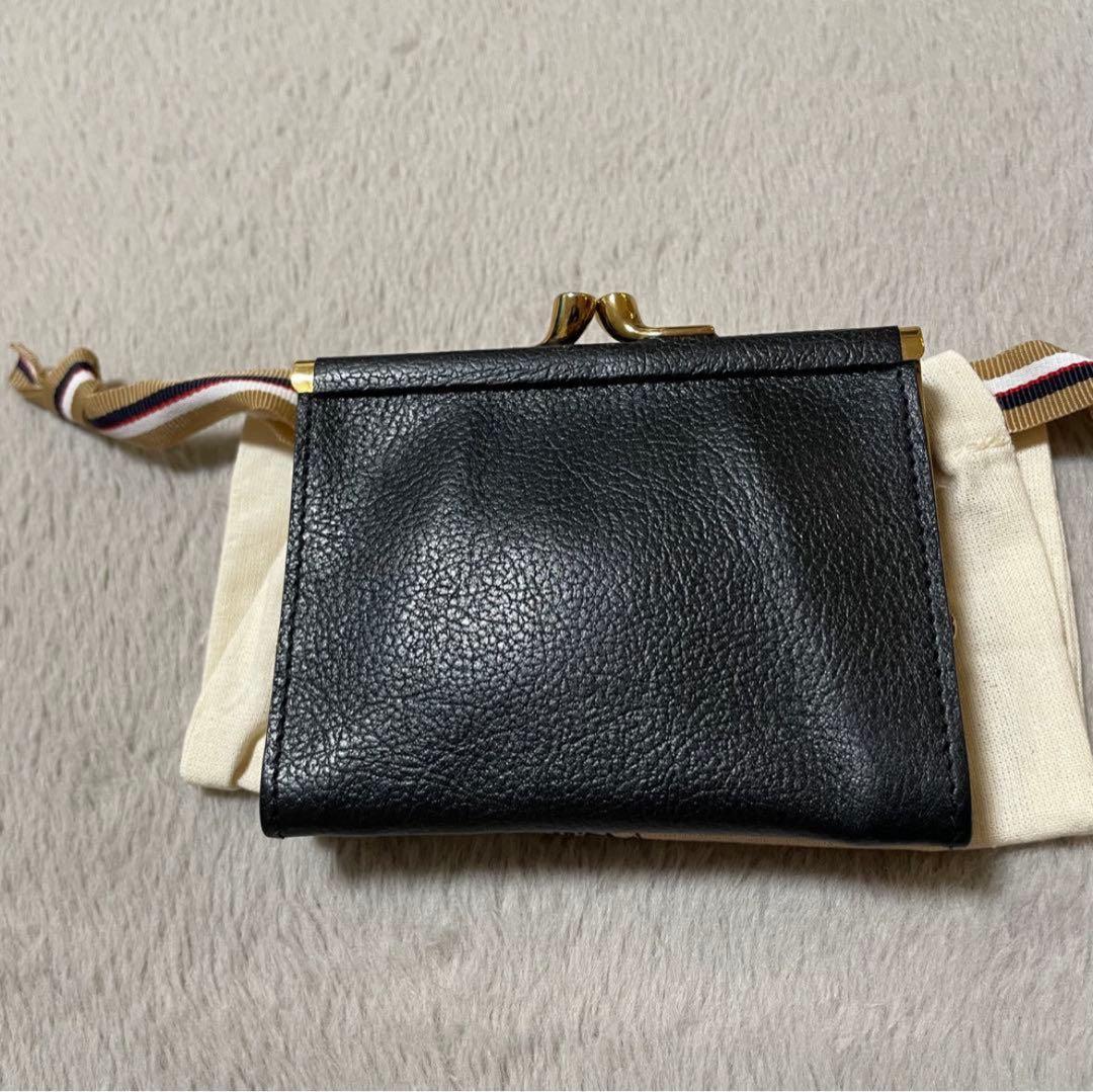 ✨新品 ✨イルビゾンテ IL BISONTE 黒 三つ折り 財布 ロゴ型押し