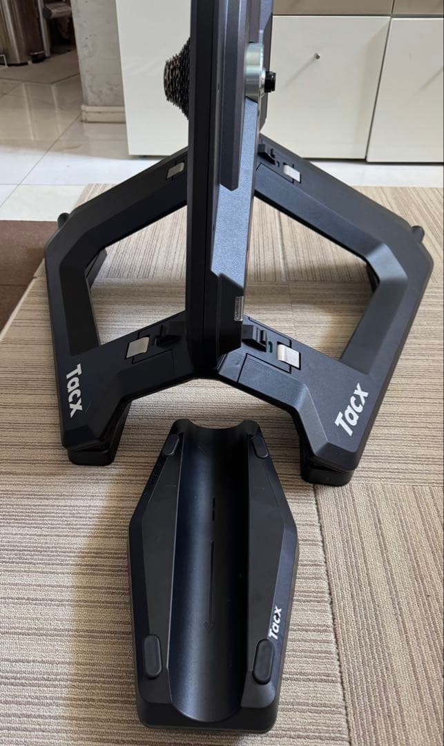 GARMIN TACX NEO 3M インドアサイクルトレーナー