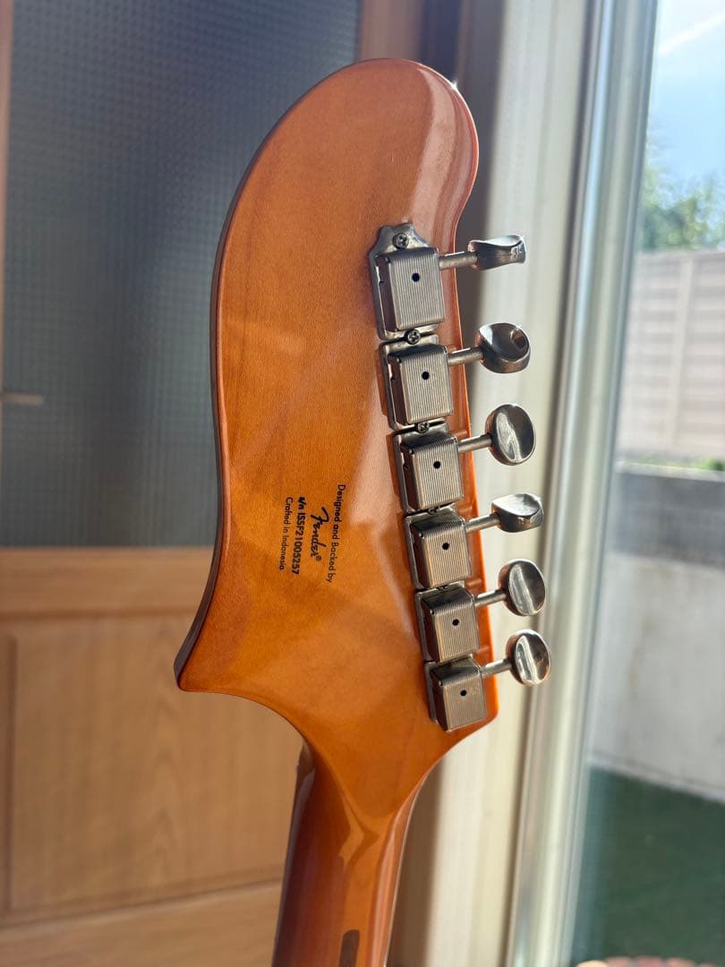 Squier STARCASTER 目立った傷や汚れなし