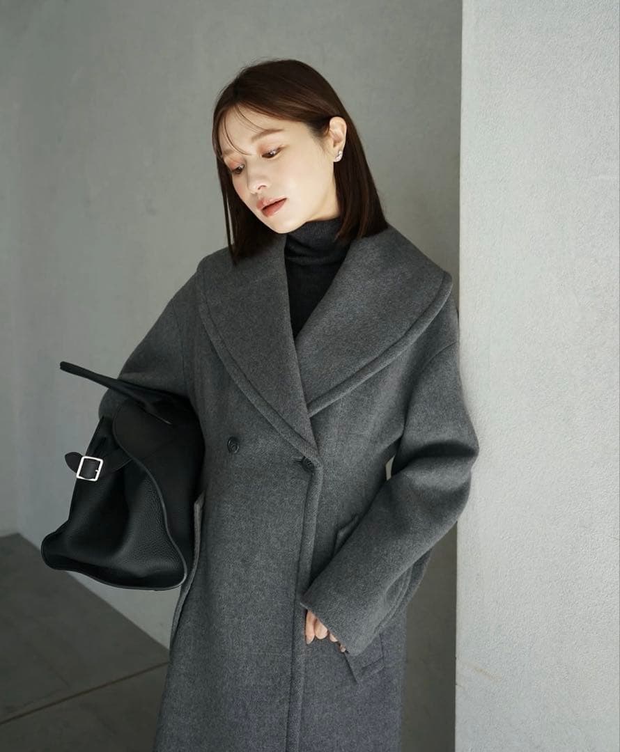 ジャケット・アウター laubeblanc Cape collar Narrow line coat