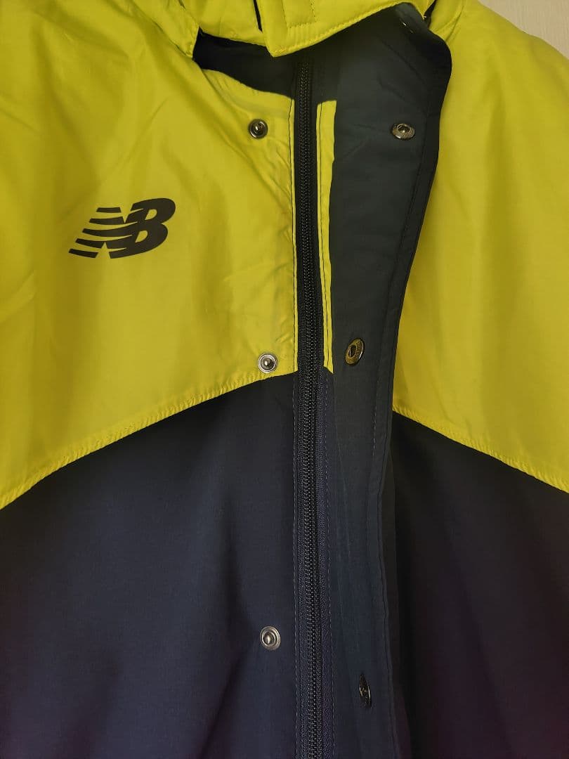 限定価格！New Balance ベンチコートイエロー/ネイビー150cm