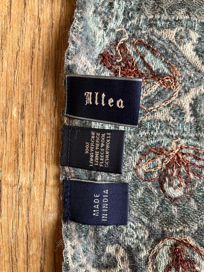 贅沢 刺繍 Altea アルテア 大判ストール ウール インド刺繍 ペイズリー柄